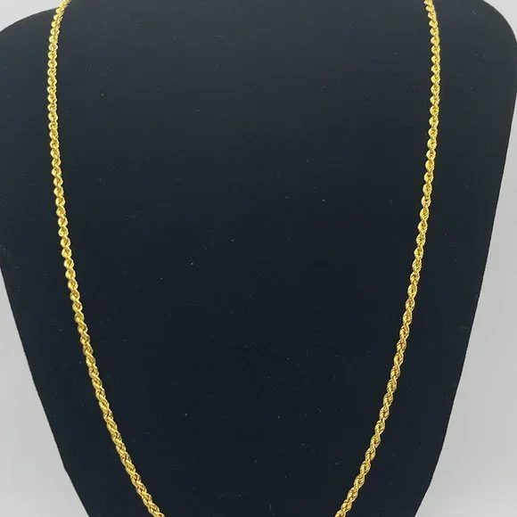 Solid 14K Gold Diamond Cut Rope Chain Necklace 24 inch,2.5 mm - Picture 11 of 17